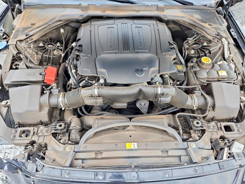 Photo 11 from auction – 2017 JAGUAR XE with VIN SAJAJ4BV6HA972484