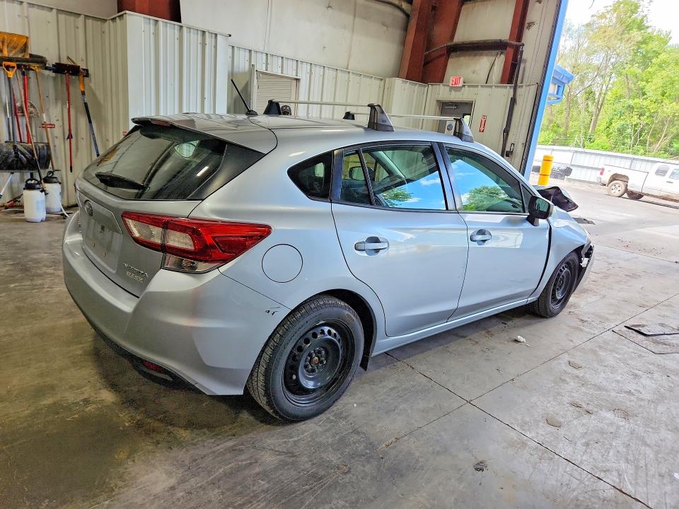 Photo 3 from auction – 2017 SUBARU IMPREZA with VIN 4S3GTAA67H3748415