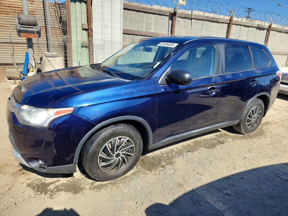 Photo 1 from auction – 2015 MITSUBISHI OUTLANDER with VIN JA4AD2A31FZ003212