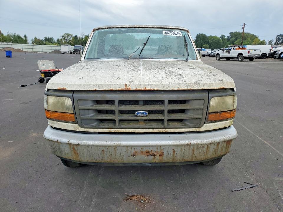 Photo 5 from auction – 1992 FORD F150 with VIN 2FTEF15Y4NCA59979