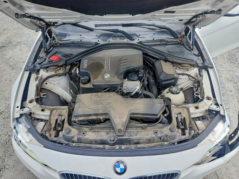 Photo 11 from auction – 2016 BMW 328 with VIN WBA8E3G56GNU00419