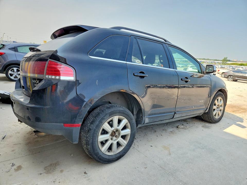 Photo 3 from auction – 2007 LINCOLN MKX with VIN 2LMDU88C07BJ06119