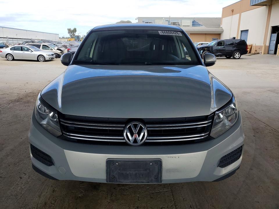 Photo 5 from auction – 2012 VOLKSWAGEN TIGUAN with VIN WVGAV7AX2CW607976