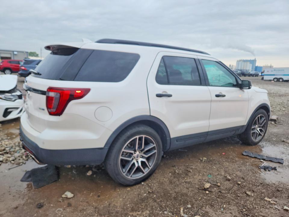 Foto 3 de la subasta – 2017 FORD EXPLORER con VIN 1FM5K8GT3HGA42952