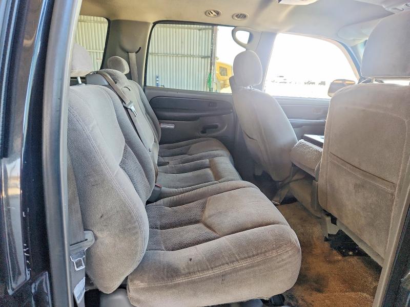Photo 11 from auction – 2003 CHEVROLET SUBURBAN with VIN 3GNEC16TX3G157935