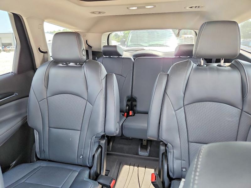 Photo 10 from auction – 2018 BUICK ENCLAVE with VIN 5GAEVBKW7JJ122405