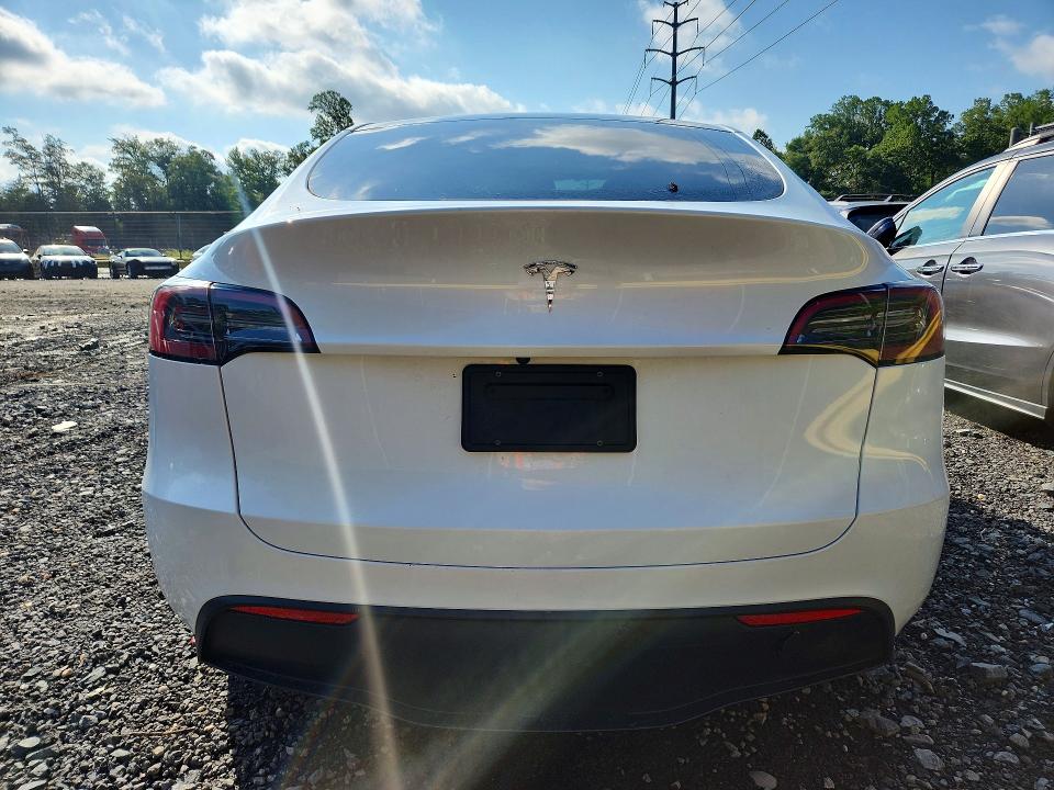 Photo 6 from auction – 2023 TESLA MODEL Y with VIN 7SAYGDEE2PA042109