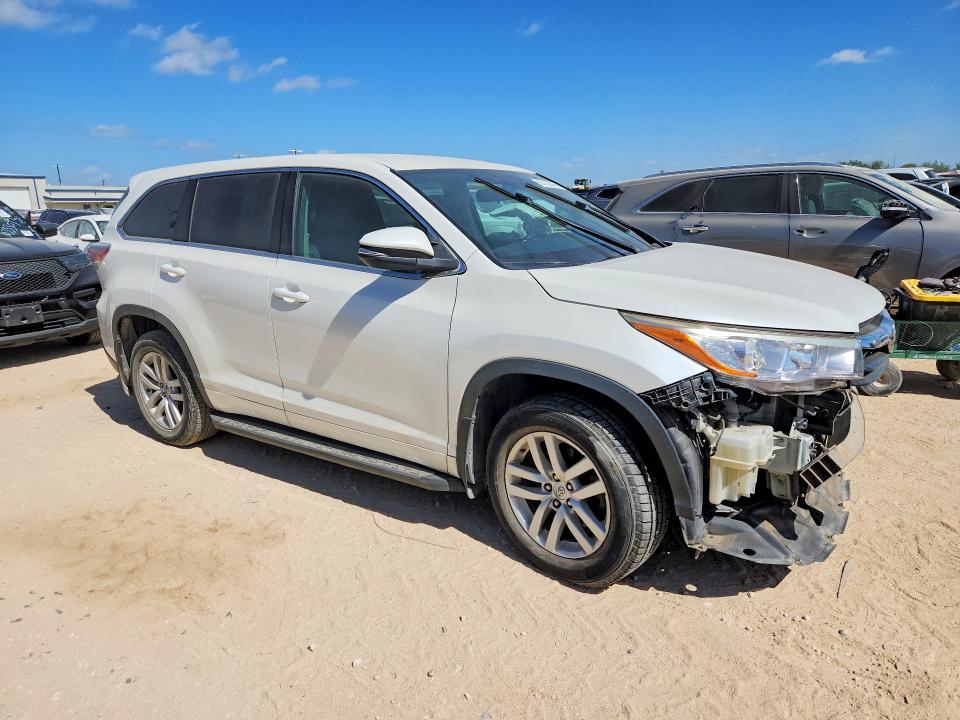 Photo 4 from auction – 2015 TOYOTA HIGHLANDER with VIN 5TDZARFH2FS010847