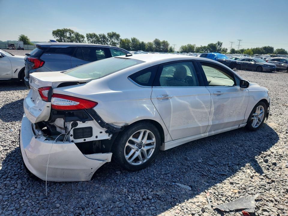 Photo 3 from auction – 2015 FORD FUSION with VIN 3FA6P0H7XFR193635