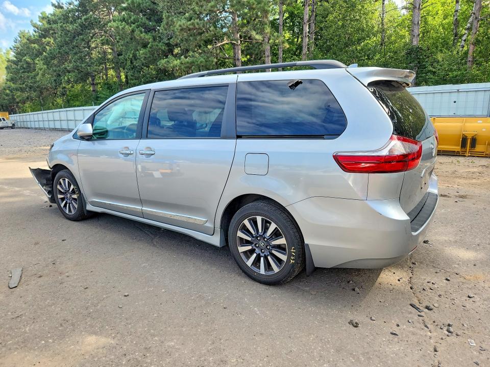 Photo 2 from auction – 2020 TOYOTA SIENNA with VIN 5TDJZ3DC7LS234377