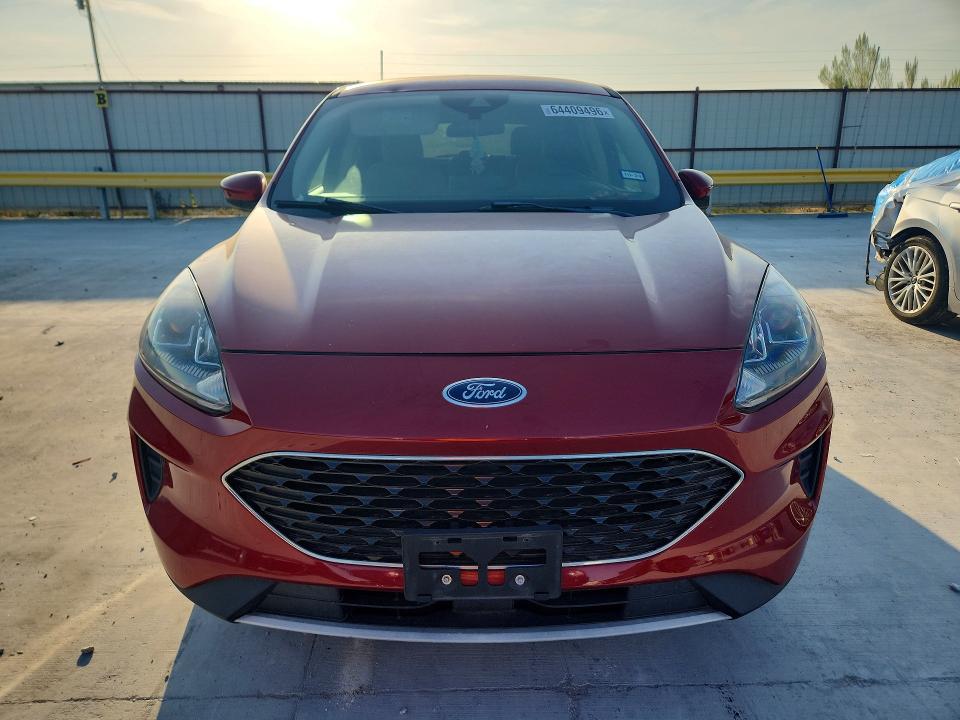 Photo 5 from auction – 2020 FORD ESCAPE with VIN 1FMCU9G6XLUA76897