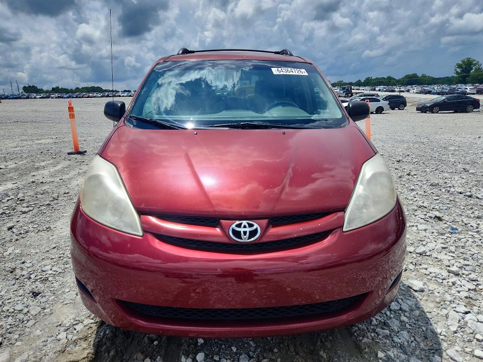 Photo 5 from auction – 2010 TOYOTA SIENNA with VIN 5TDKK4CC3AS341570
