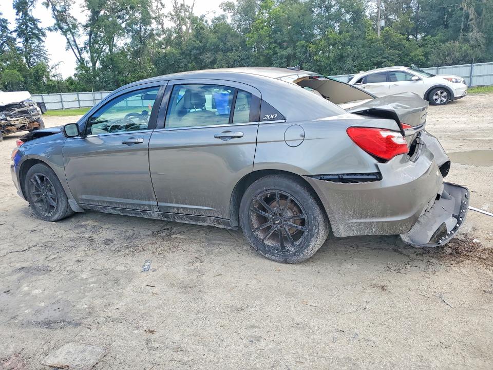 Photo 2 from auction – 2013 CHRYSLER 200 with VIN 1C3CCBAB3DN691800
