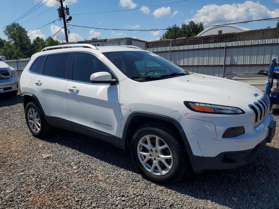 Photo 4 from auction – 2016 JEEP CHEROKEE with VIN 1C4PJMCS2GW242747