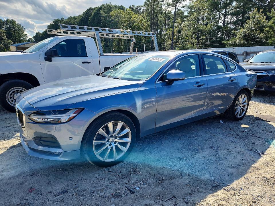 VOLVO S90 2017 with VIN YV1A22MK5H1005538 - Photo from auction