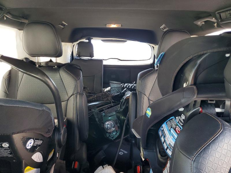 Photo 10 from auction – 2025 TOYOTA SIENNA with VIN 5TDCSKFC8SS213296