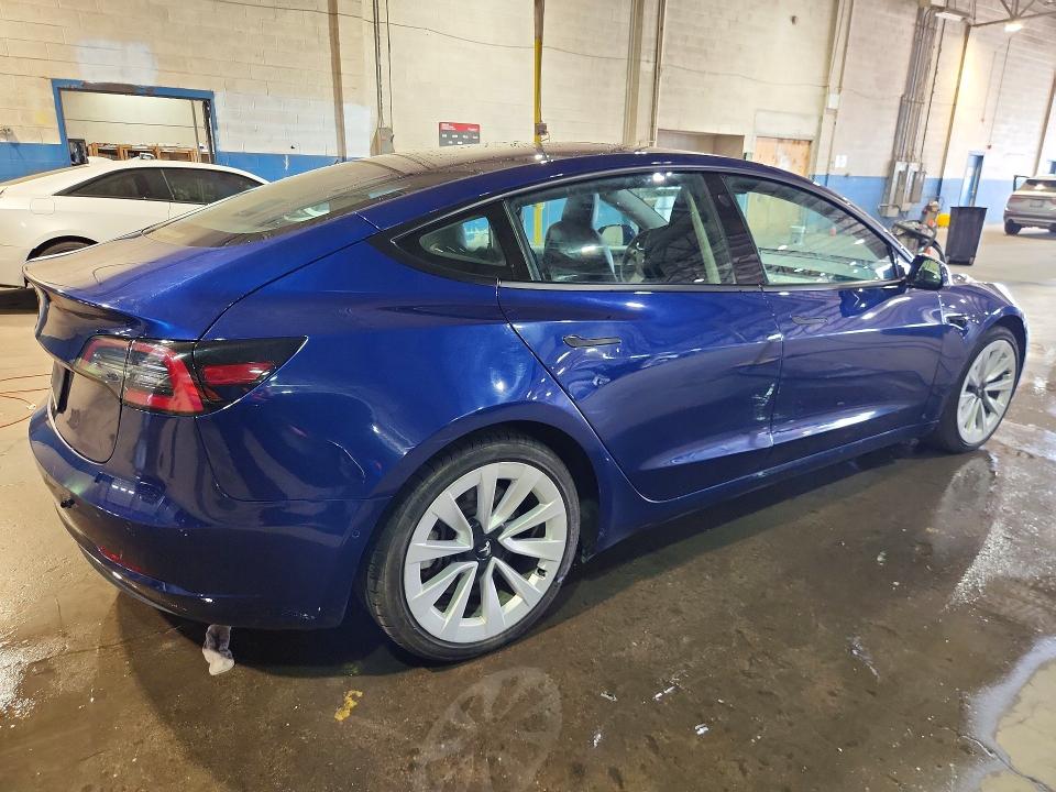 Foto 3 de la subasta – 2022 TESLA MODEL 3 con VIN 5YJ3E1EA6NF370111