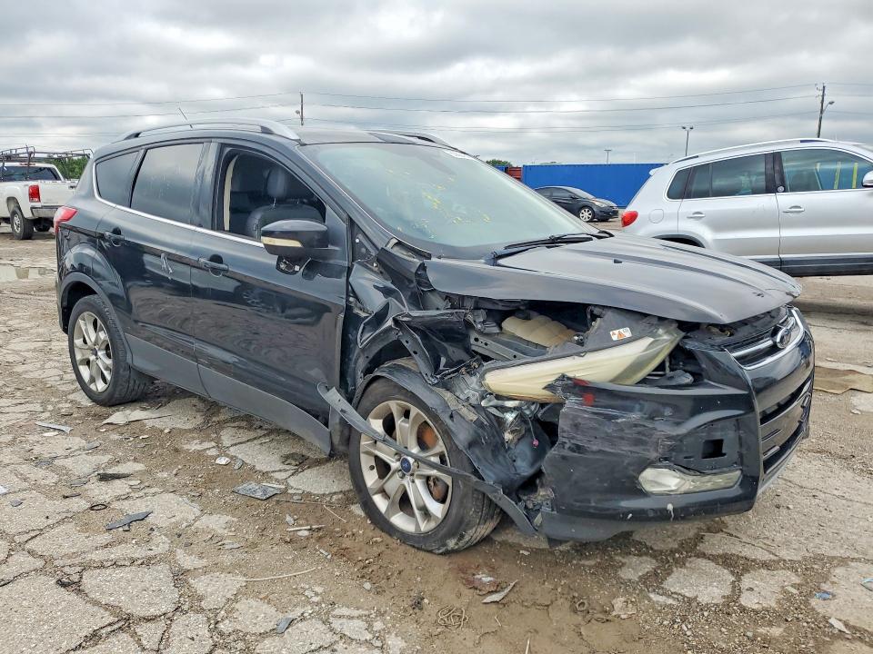 Photo 4 from auction – 2014 FORD ESCAPE with VIN 1FMCU0J97EUB96383