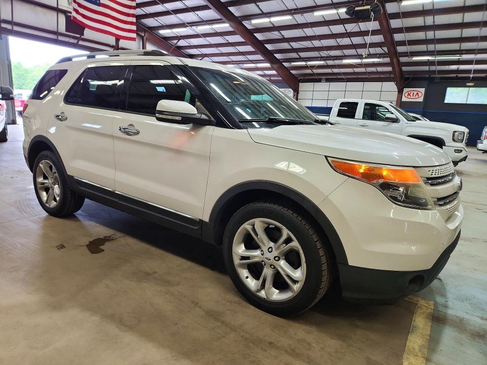 Photo 4 from auction – 2014 FORD EXPLORER with VIN 1FM5K8F80EGC02973