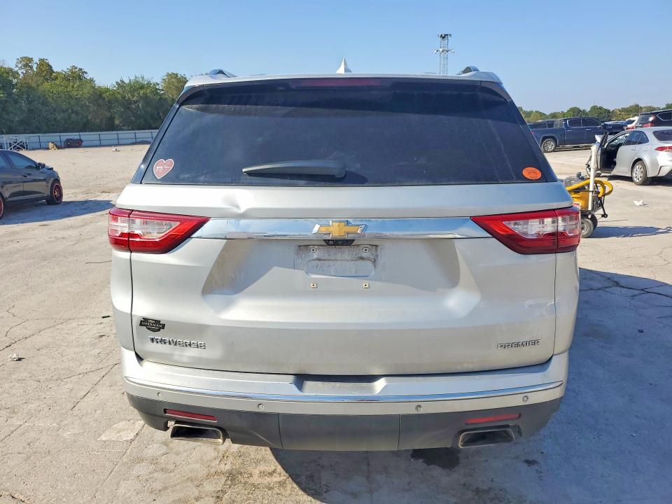Снимка 6 от търг – 2021 CHEVROLET TRAVERSE с VIN 1GNERKKWXMJ268845
