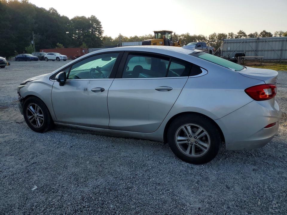 Photo 2 from auction – 2017 CHEVROLET CRUZE with VIN 3G1BE5SM6HS519087