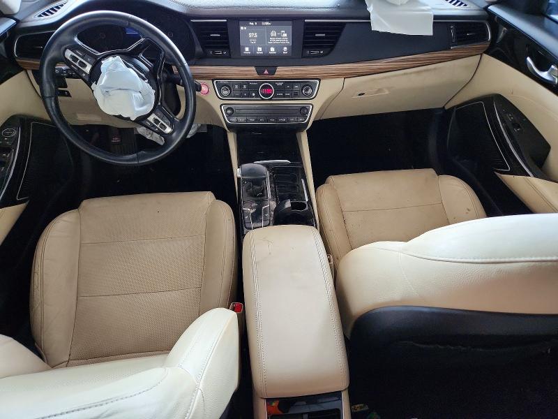Photo 8 from auction – 2017 KIA CADENZA with VIN KNALB4J10H5041522
