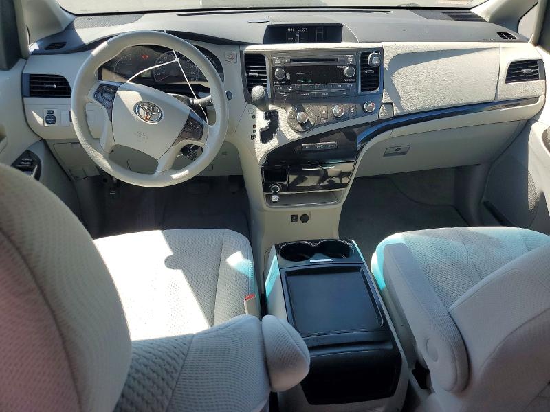 Photo 8 from auction – 2011 TOYOTA SIENNA with VIN 5TDKK3DC0BS175695