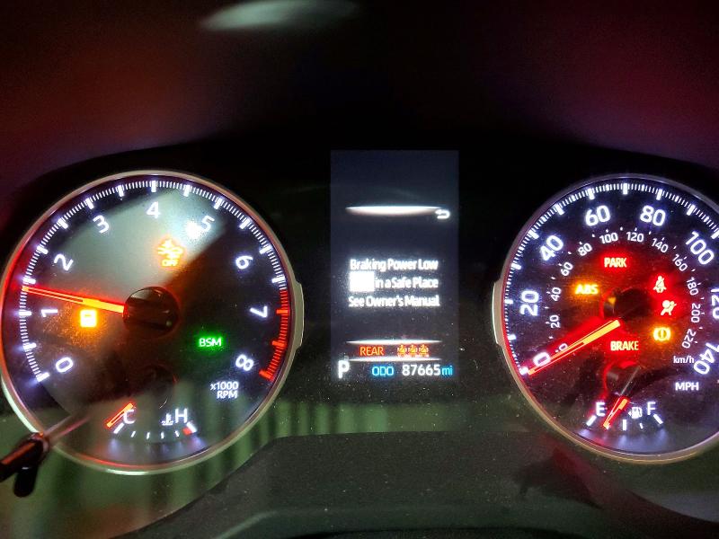 Photo 9 from auction – 2019 TOYOTA RAV4 with VIN JTMP1RFV9KJ003771