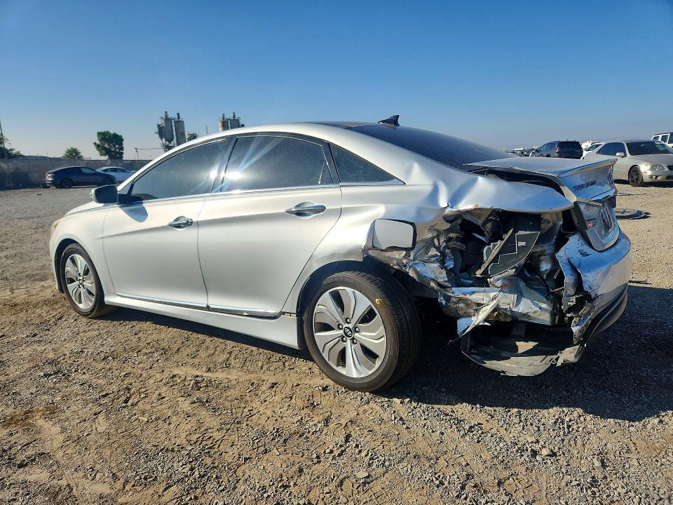Photo 2 from auction – 2013 HYUNDAI SONATA with VIN KMHEC4A44DA071798