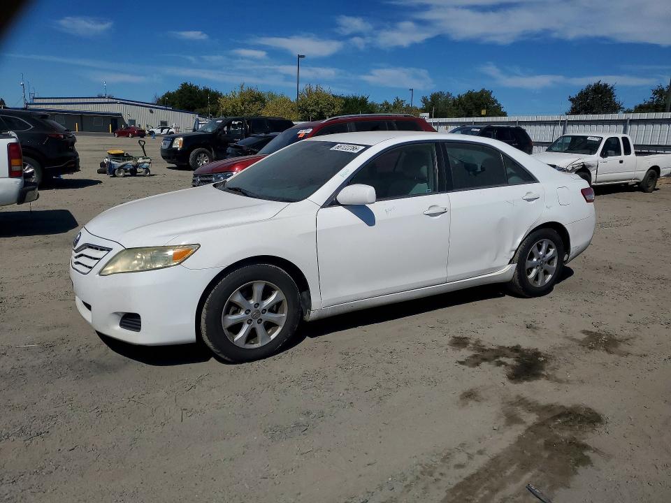 TOYOTA CAMRY 2011 with VIN 4T1BF3EK0BU625556 - Photo from auction
