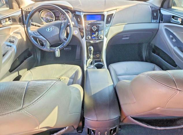 Photo 8 from auction – 2011 HYUNDAI SONATA with VIN 5NPEC4AC0BH132050