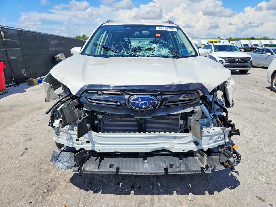 Zdjęcie 5 z aukcji – 2022 SUBARU FORESTER z VIN JF2SKAJC1NH516640