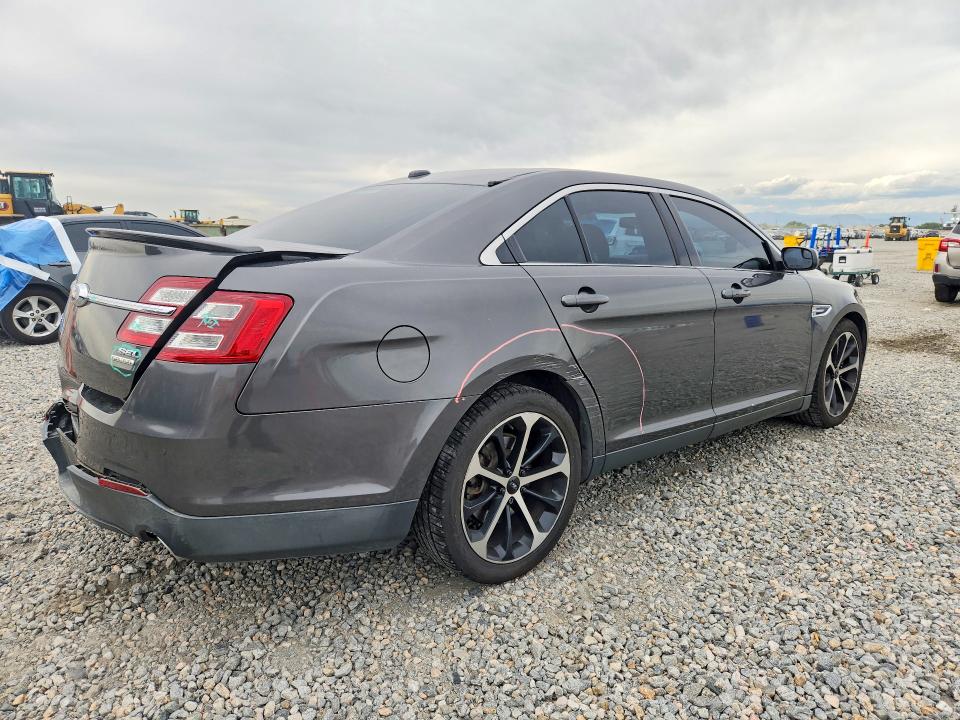 Photo 3 from auction – 2015 FORD TAURUS with VIN 1FAHP2E82FG195758