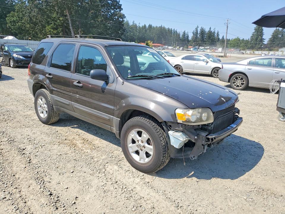 Photo 4 from auction – 2007 FORD ESCAPE with VIN 1FMYU03147KB87796