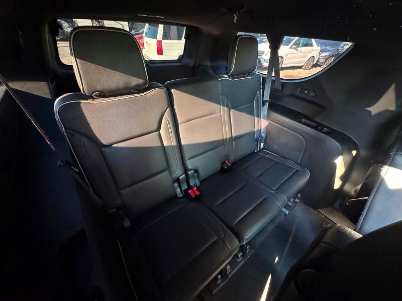 Photo 6 from auction – 2022 CHEVROLET SUBURBAN with VIN 1GNSKFKD2NR207585
