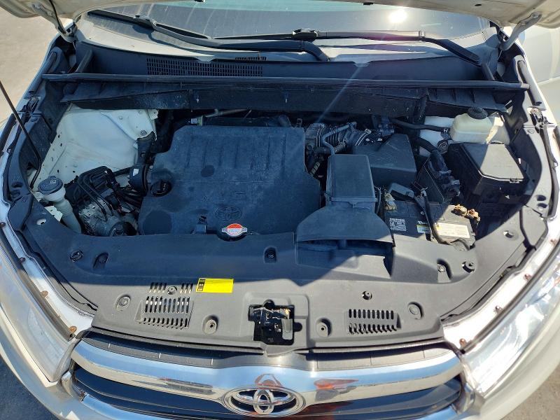 Photo 12 from auction – 2016 TOYOTA HIGHLANDER with VIN 5TDJKRFH8GS327169
