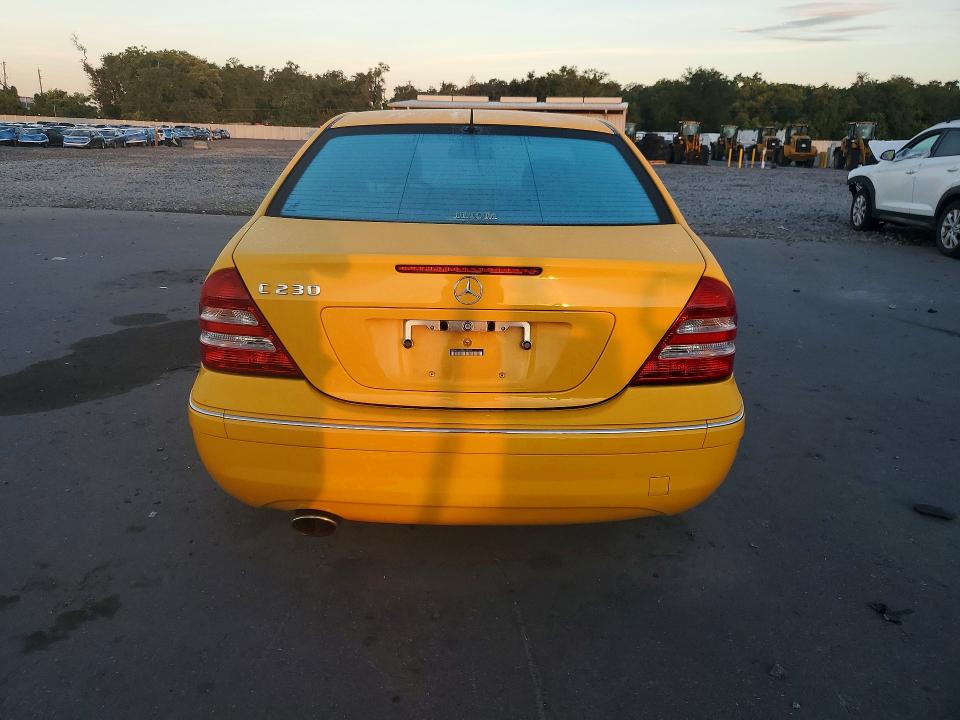 Photo 6 from auction – 2006 MERCEDES-BENZ C with VIN WDBRF52J46F776743