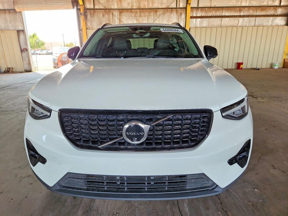 Photo 5 from auction – 2023 VOLVO XC40 with VIN YV4L12UX2P2943841