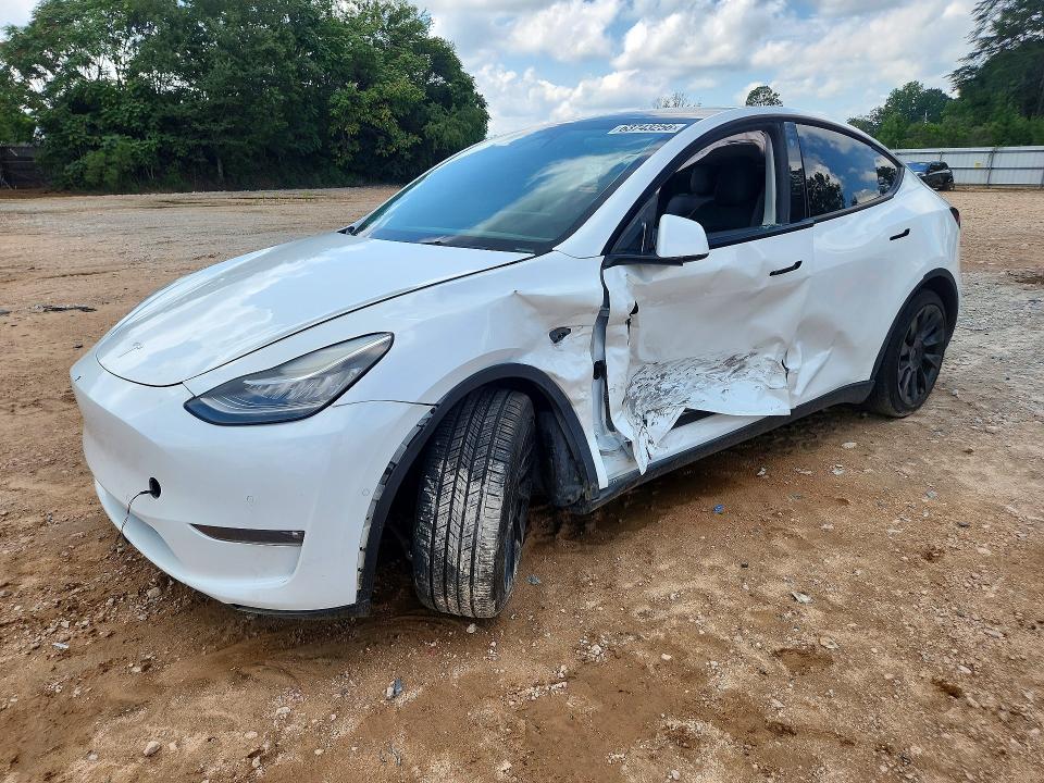 TESLA MODEL Y 2021 مع رقم تعريف المركبة 5YJYGDEE5MF207131 - صورة من المزاد