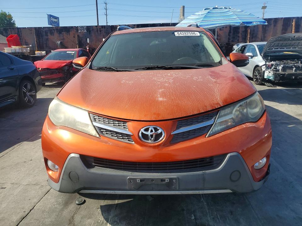 Photo 5 from auction – 2015 TOYOTA RAV4 with VIN 2T3WFREV1FW176920