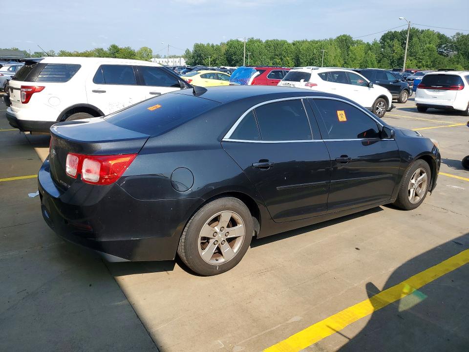 Photo 3 from auction – 2014 CHEVROLET MALIBU with VIN 1G11B5SL9EF300376