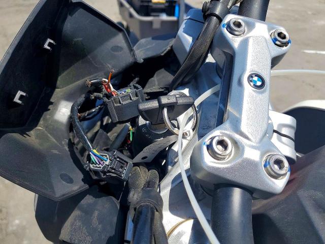 Photo 7 from auction – 2023 BMW G310 with VIN WB30G4302PRA42214