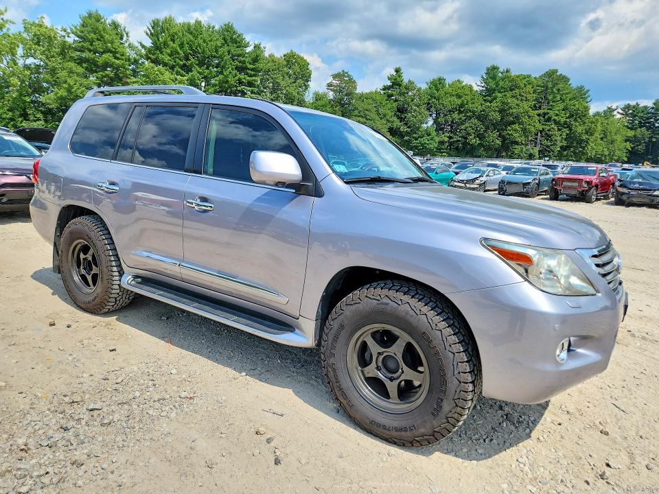 Photo 4 from auction – 2011 LEXUS LX with VIN JTJHY7AXXB4060232