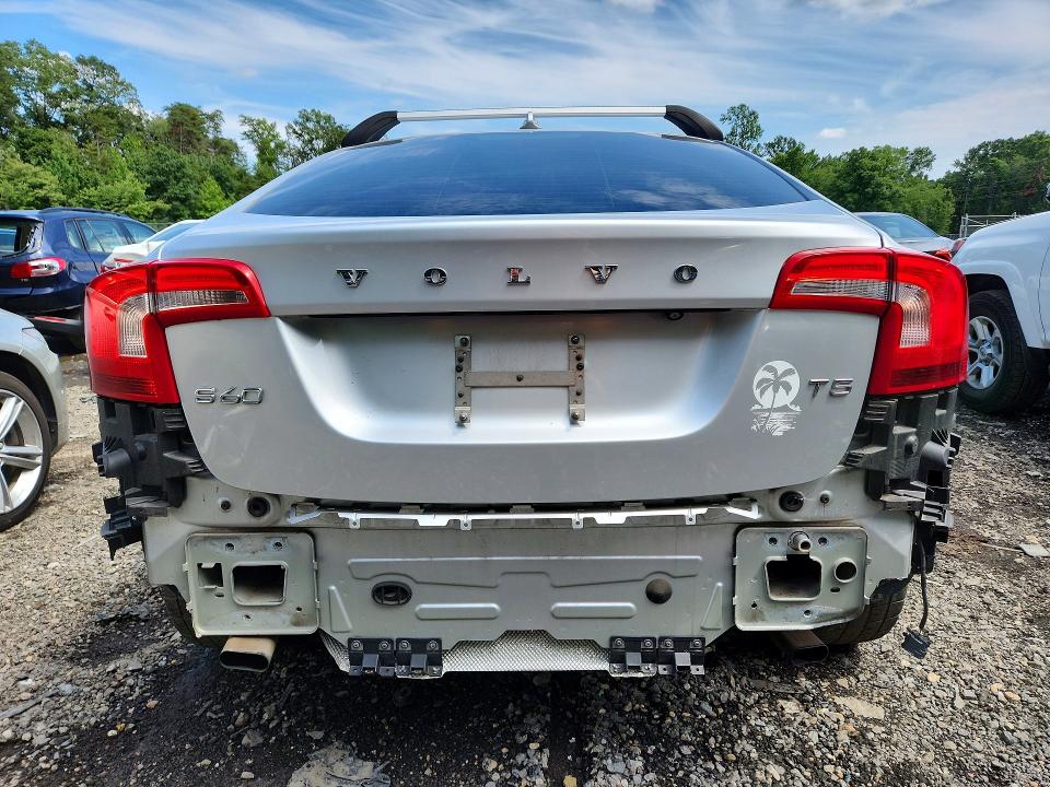 Photo 6 from auction – 2015 VOLVO S60 with VIN YV126MFCXF1313764