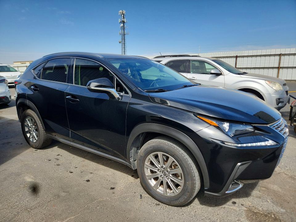 Photo 4 from auction – 2021 LEXUS NX 300 with VIN JTJDARBZ2M5033425