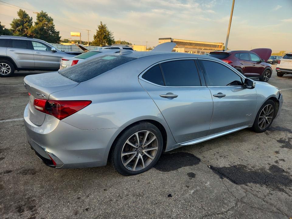 Photo 3 from auction – 2018 ACURA TLX with VIN 19UUB2F50JA011099