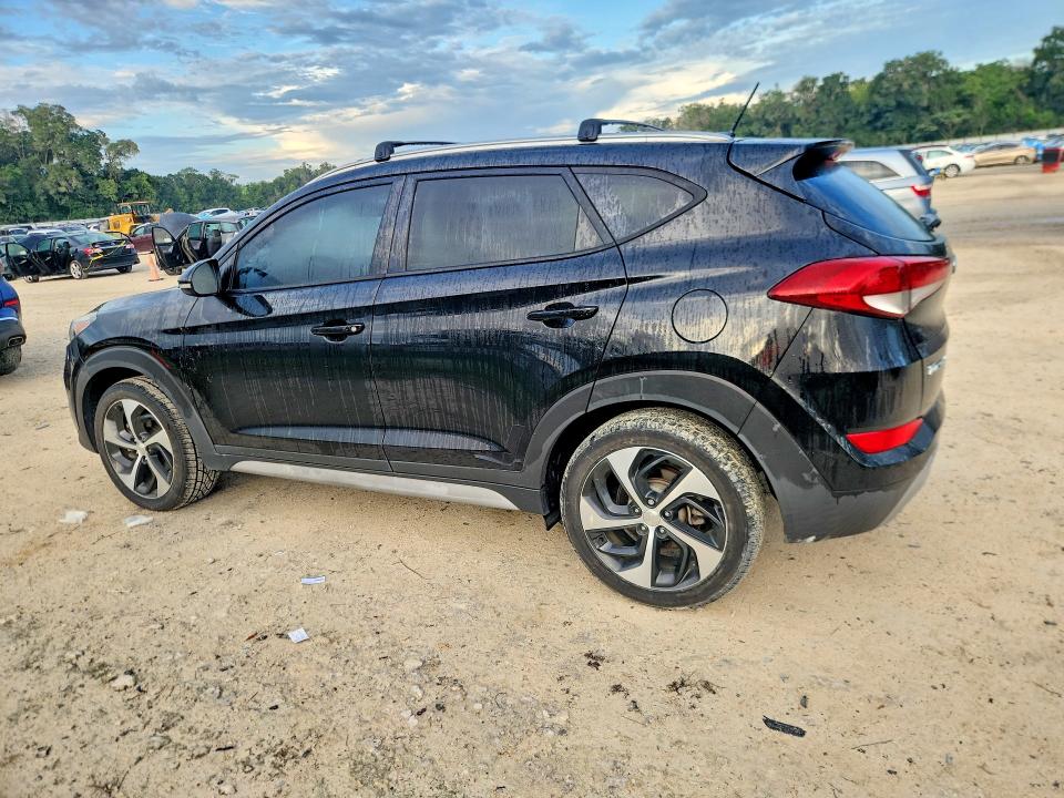 Photo 2 from auction – 2017 HYUNDAI TUCSON with VIN KM8J33A23HU508041