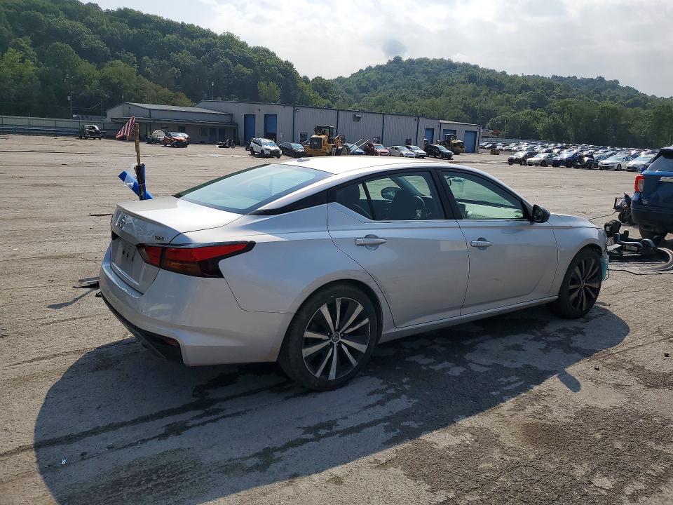 Photo 3 from auction – 2019 NISSAN ALTIMA with VIN 1N4BL4CV5KC120012