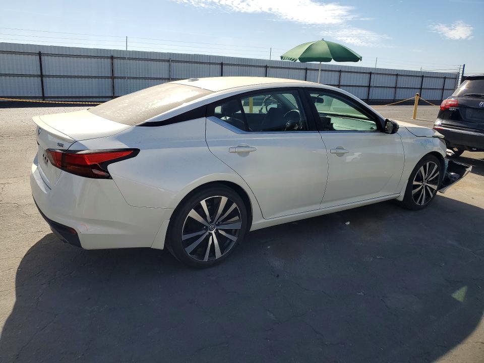 Photo 3 from auction – 2019 NISSAN ALTIMA with VIN 1N4BL4CV4KC102195