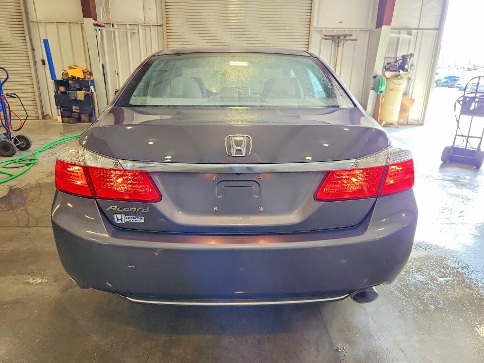 Photo 6 from auction – 2013 HONDA ACCORD with VIN 1HGCR2F30DA210616